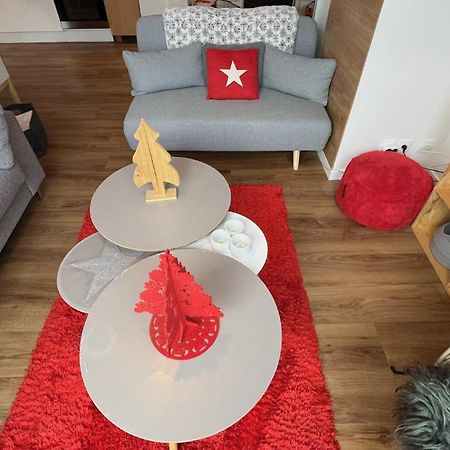 ואלואר Rouge Canneberge -8 Personnes- 84M2 Vue Degagee Setaz מראה חיצוני תמונה